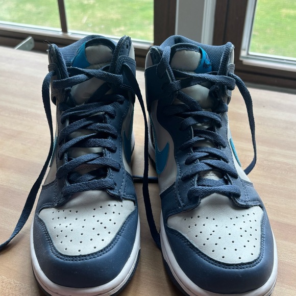 Brand new high top dunks - Picture 5 of 5